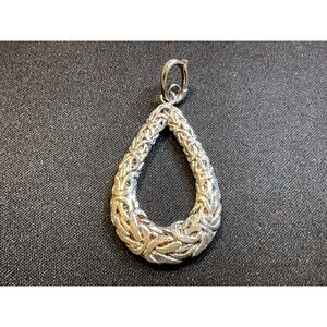 925 Sterling Silver Ornate Pendant